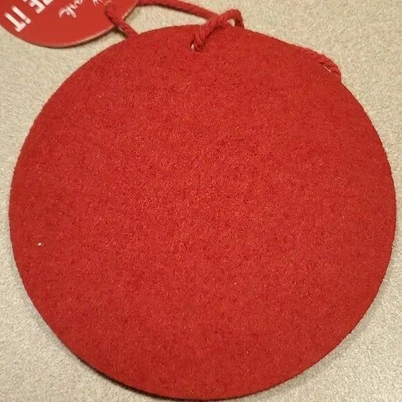 Hallmark accessorize ornaments wood snowflake on felt nwt - Picture 3 of 4